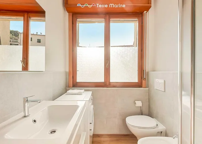 Il Loggiato, Terremarine